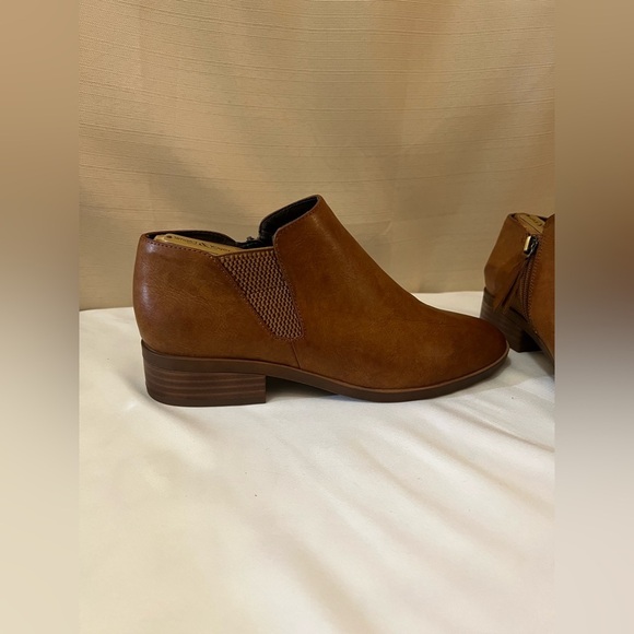 SOUL by Naturalizer brown zip up bootie man made material size 7 - Picture 7 of 10